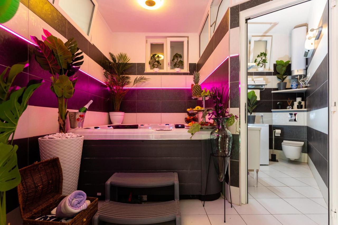 Apartment By The Way Hot Tub And Free Parking ドゥブロブニク エクステリア 写真