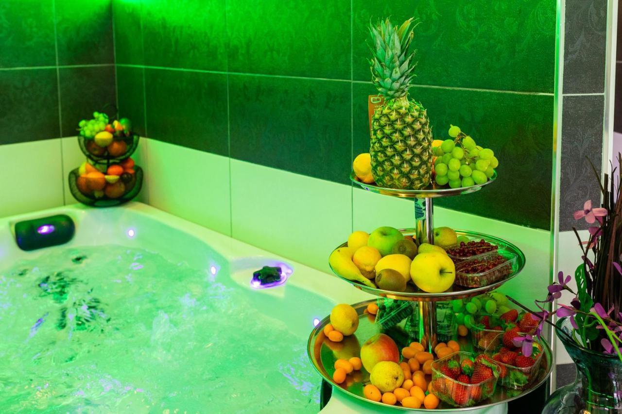 Apartment By The Way Hot Tub And Free Parking ドゥブロブニク エクステリア 写真
